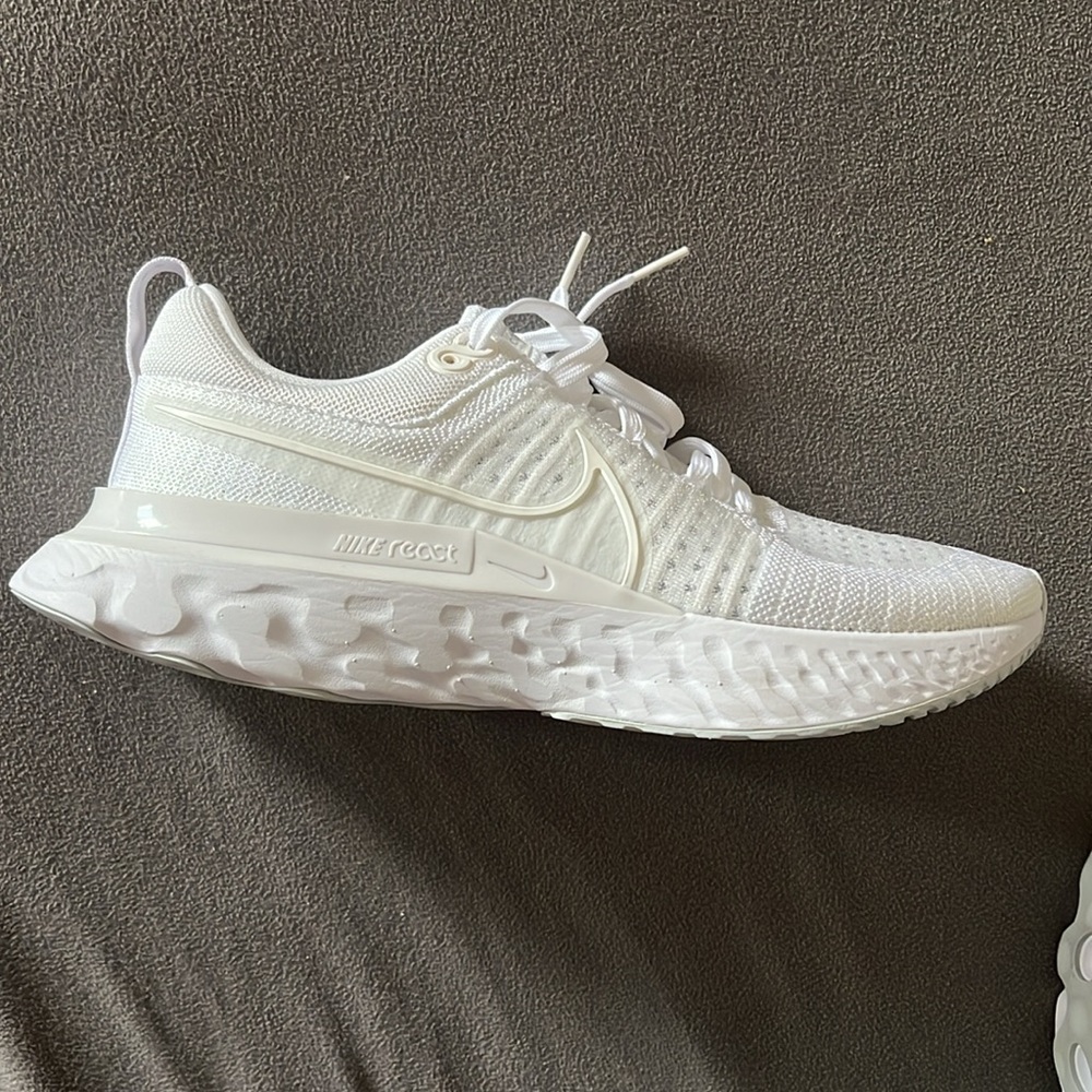 Men’s NikeReact Infinity Flyknit NWOT size 10.5 Never Worn